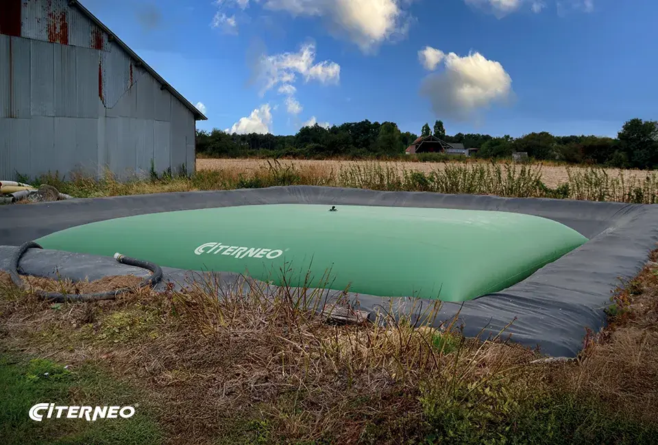 Ein flexibler CITERNEO-Tank zur Lagerung von Abwässern