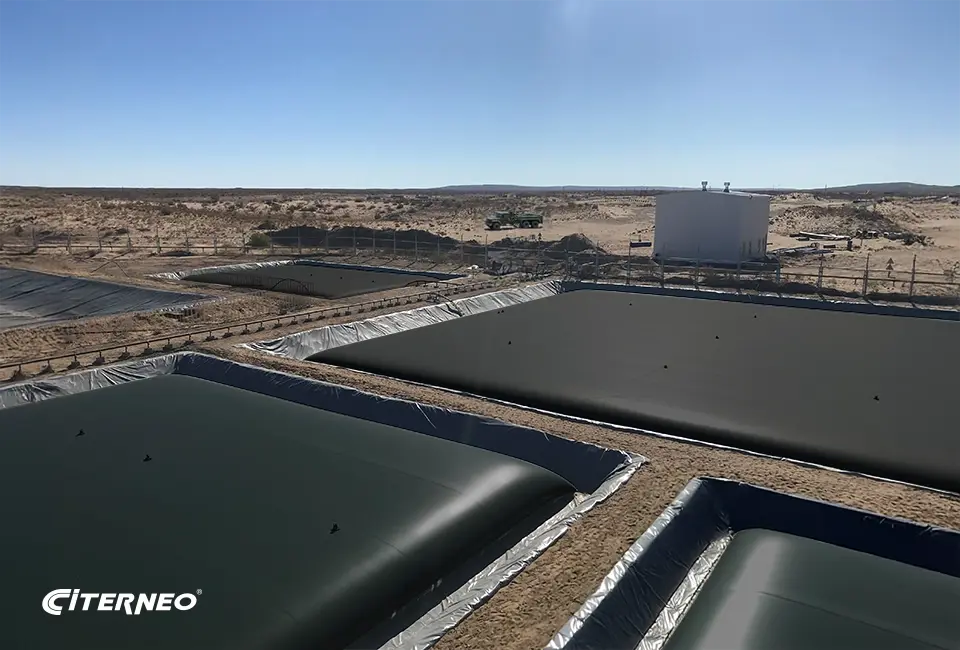 Cisterne flessibili CITERNEO per lo stoccaggio di idrocarburi nel deserto