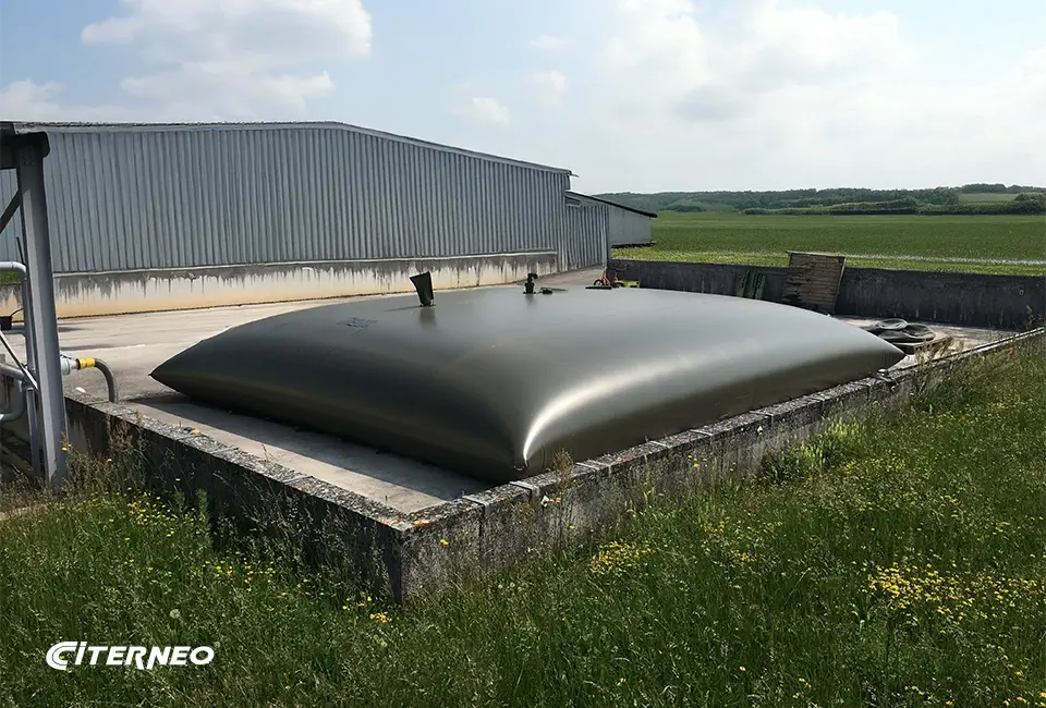 Un serbatoio flessibile CITERNEO per lo stoccaggio di idrocarburi
